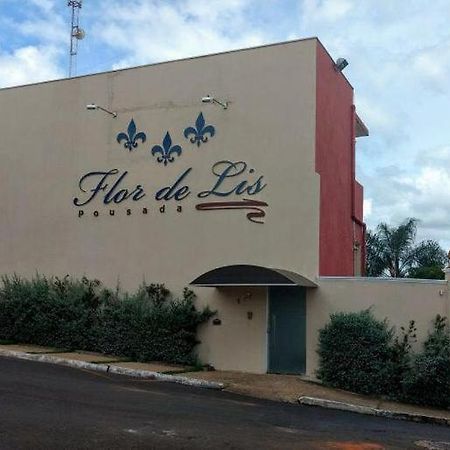 Pousada Flor De Lis Olímpia Εξωτερικό φωτογραφία